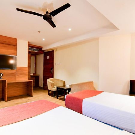Hotel King'S Crown Kalkutta Kültér fotó
