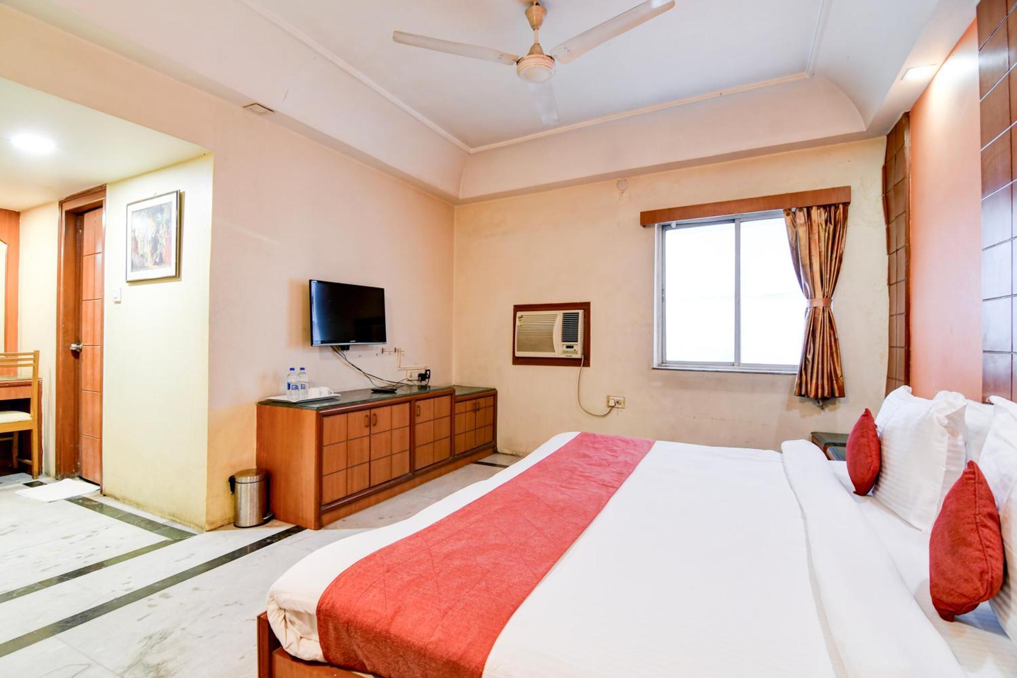 Hotel King'S Crown Kalkutta Kültér fotó